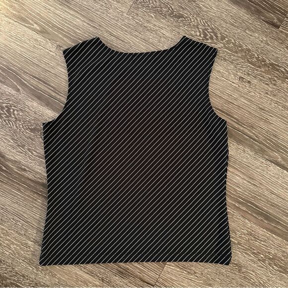 Casual Corner Diagonal Pinstripe Y2K sleeveless top - Picture 5 of 5